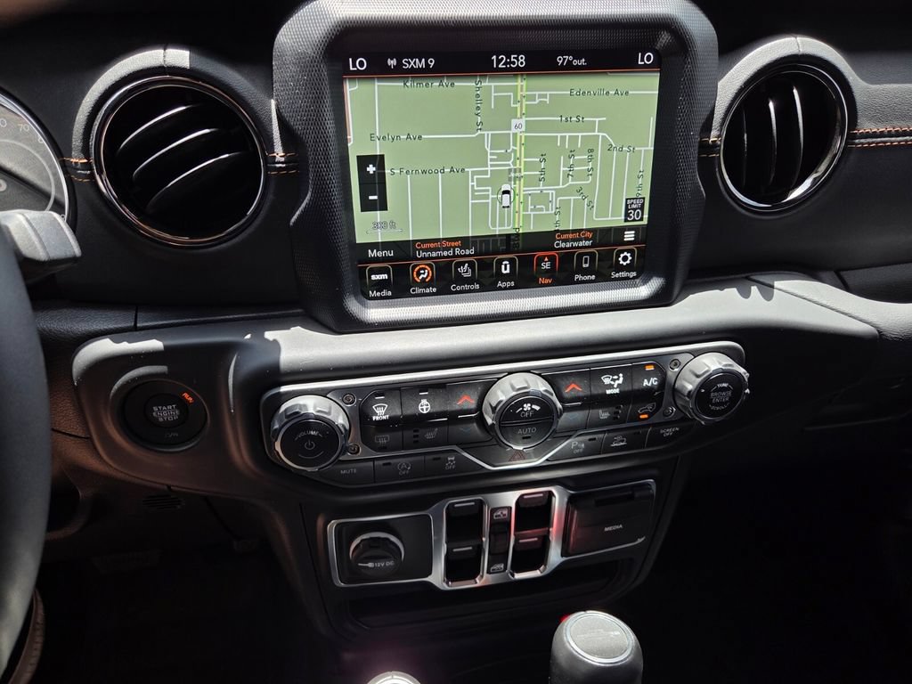 Used 2023 Jeep Gladiator Overland AWD/4WD image 21