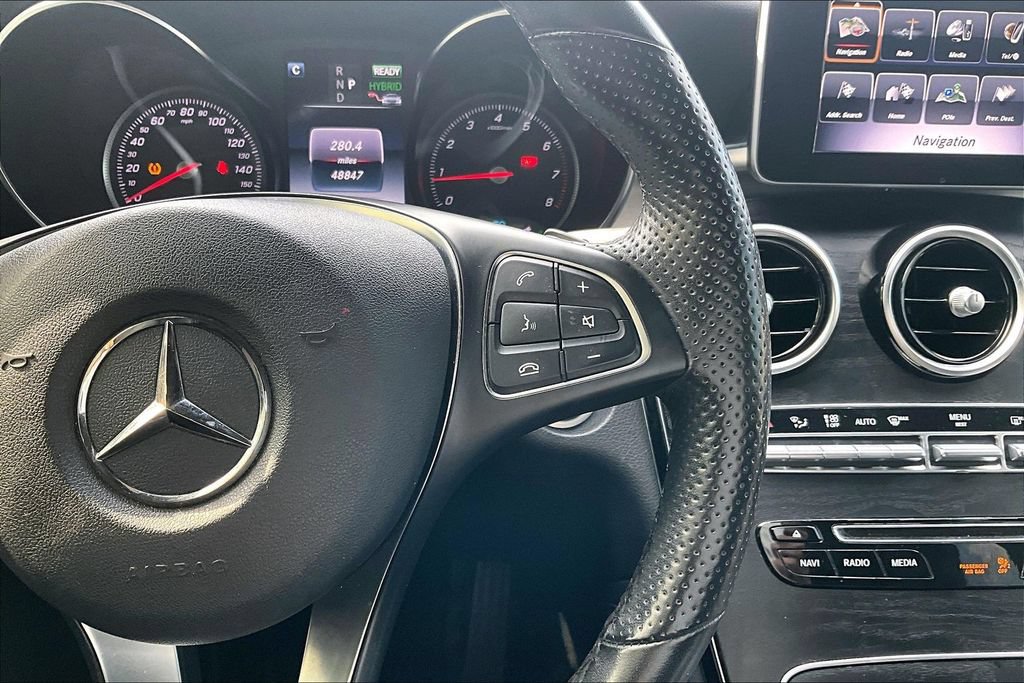 Used 2019 Mercedes-Benz GLC 350e 4MATIC w/ Premium Package image 26