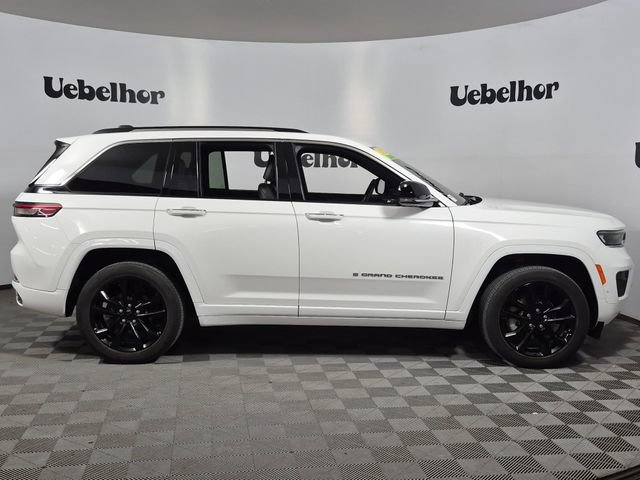 Used 2023 Jeep Grand Cherokee Overland AWD/4WD image 8