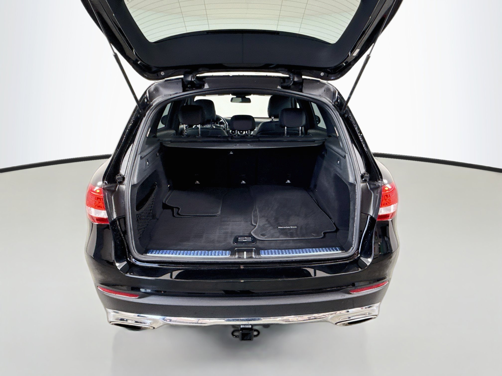 Used 2018 Mercedes-Benz GLC 300 4MATIC image 24