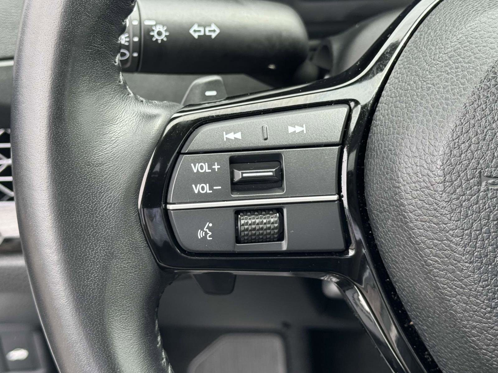 Certified 2023 Honda Accord Touring image 9