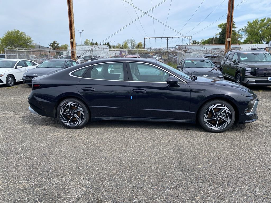 New 2026 Hyundai Sonata SEL AWD/4WD image 2