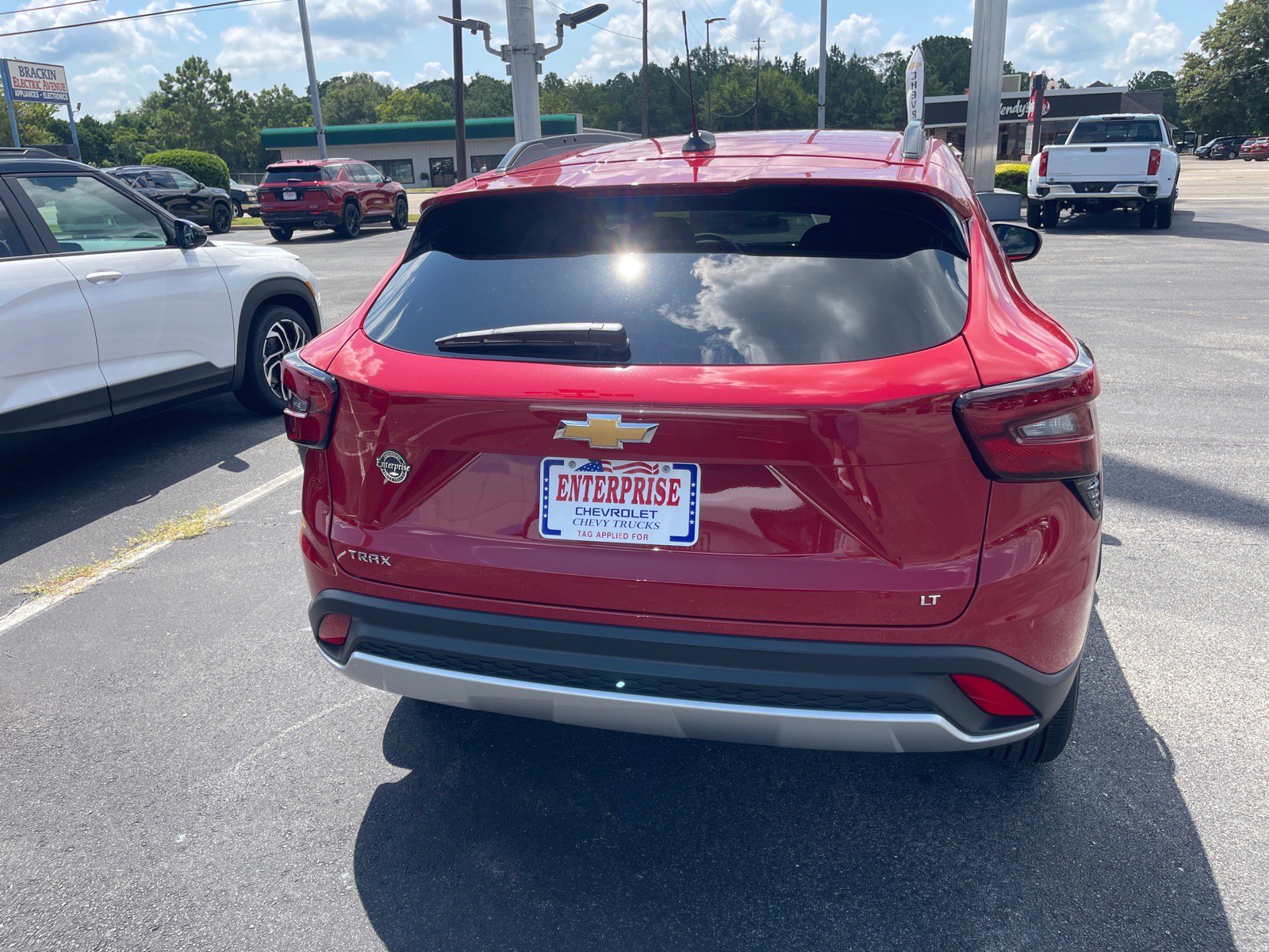 New 2026 Chevrolet Trax LT w/ Sunroof Package FWD image 13