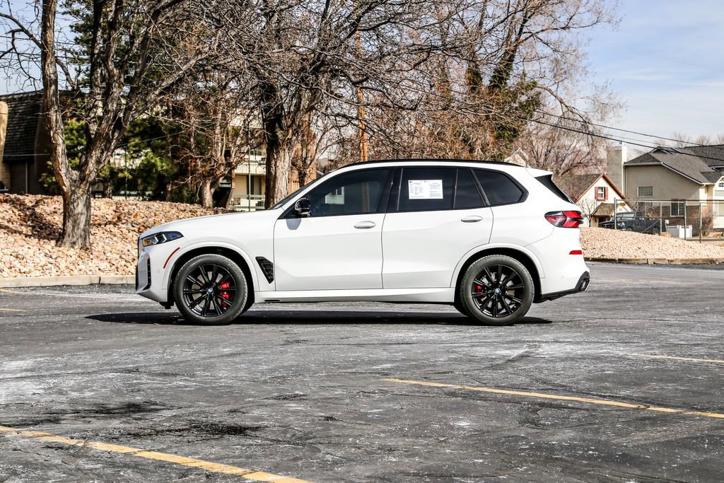Used 2025 BMW X5 M60i w/ Executive Package image 2