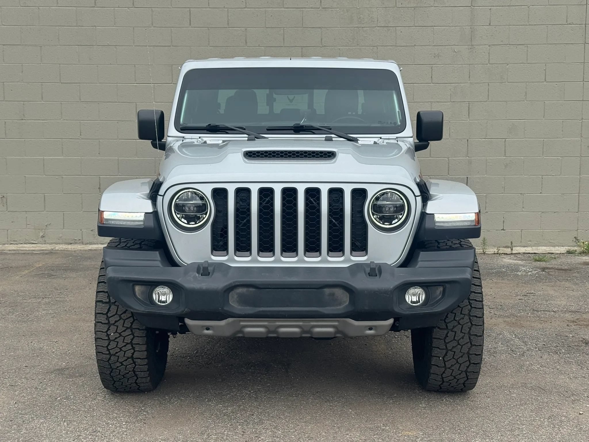 Used 2022 Jeep Gladiator Mojave w/ LED Lighting Group AWD/4WD image 10
