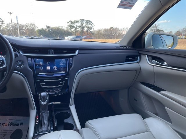 Used 2014 Cadillac XTS Base image 24