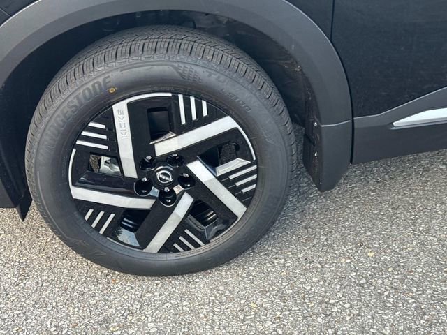 New 2025 Nissan Kicks SV w/ SV Premium Package image 11