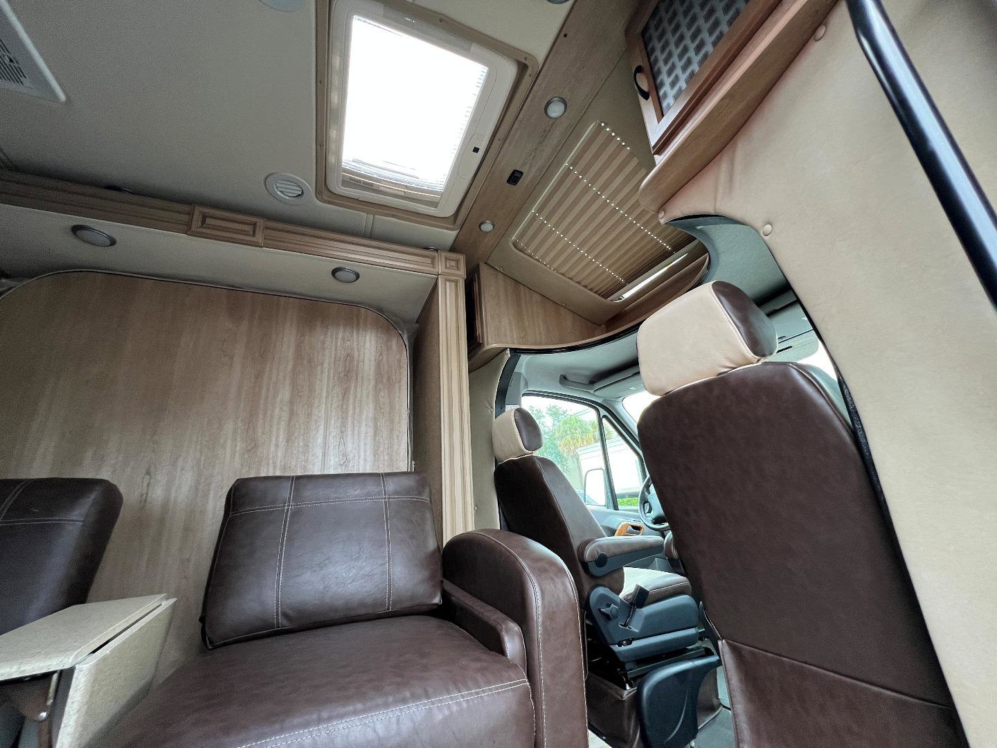 Used 2015 Mercedes-Benz Sprinter 3500 image 16