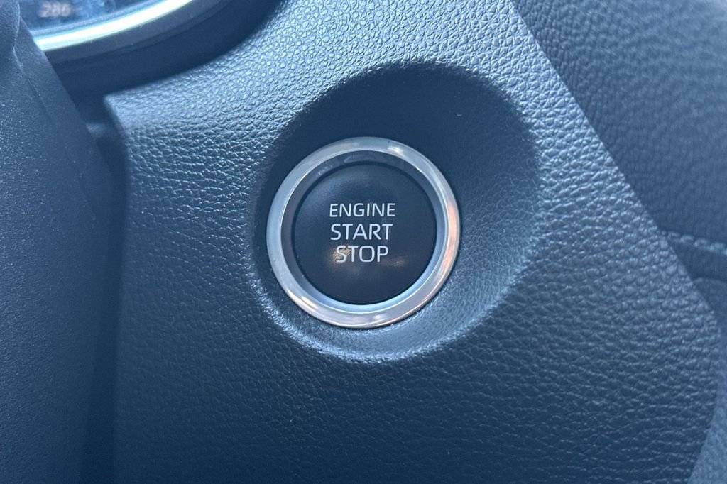 Used 2023 Toyota Corolla Cross XLE w/ Convenience Package image 22