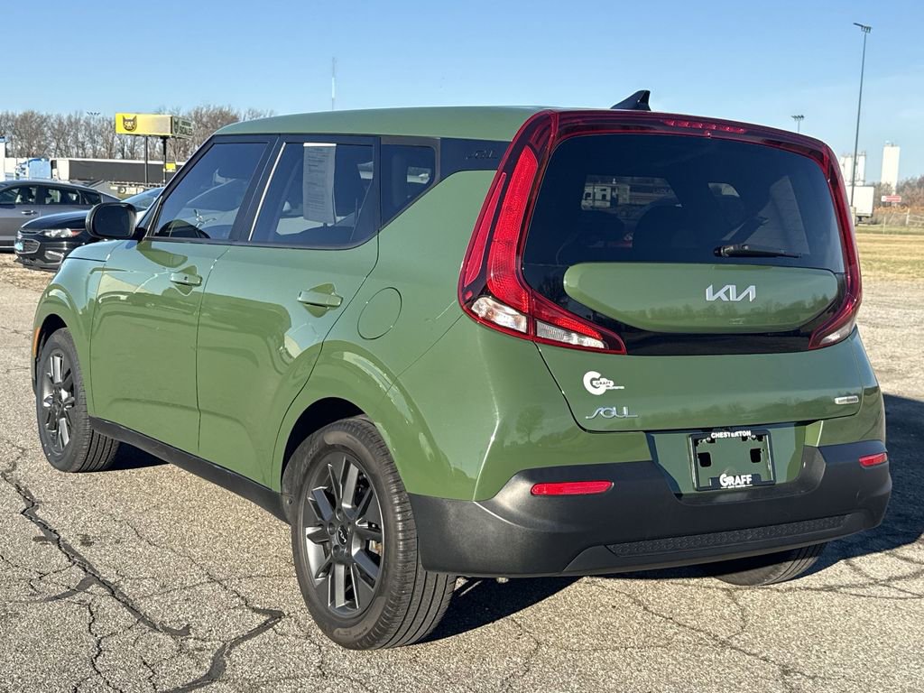 Used 2022 Kia Soul EX image 6