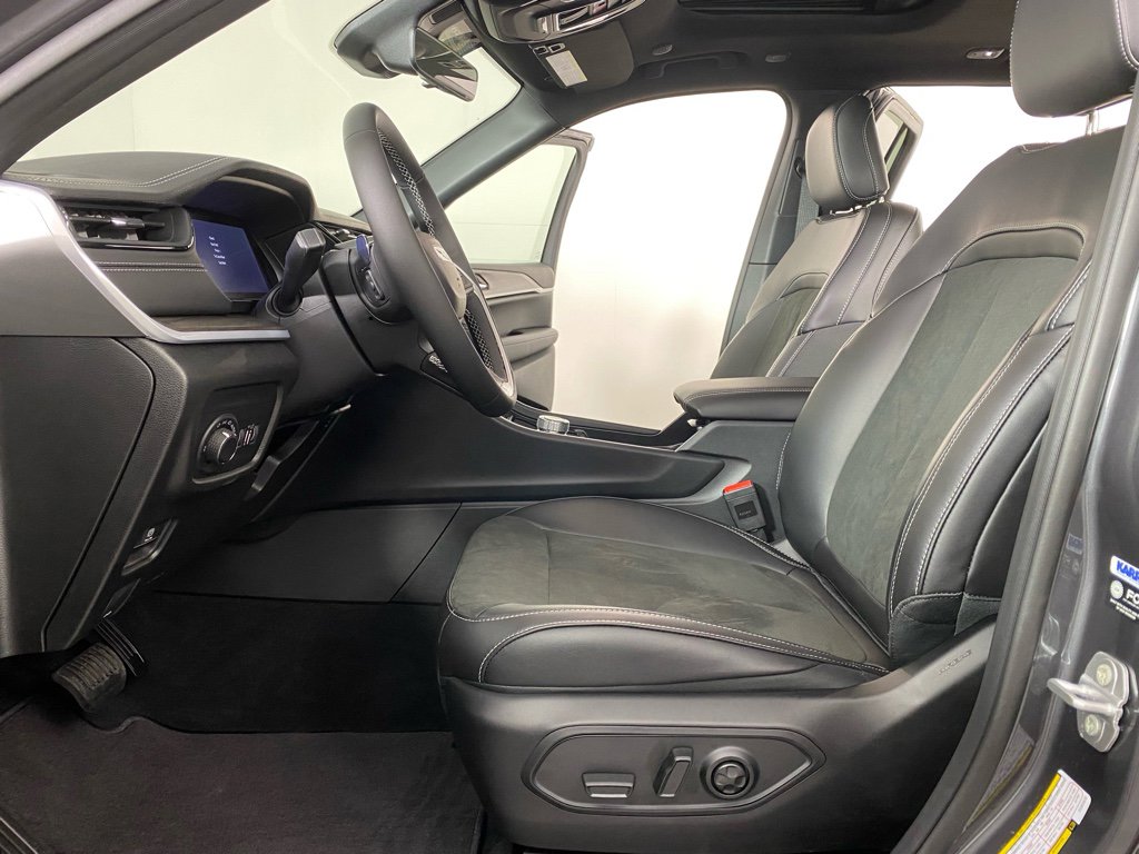 New 2026 Jeep Grand Cherokee Altitude image 28