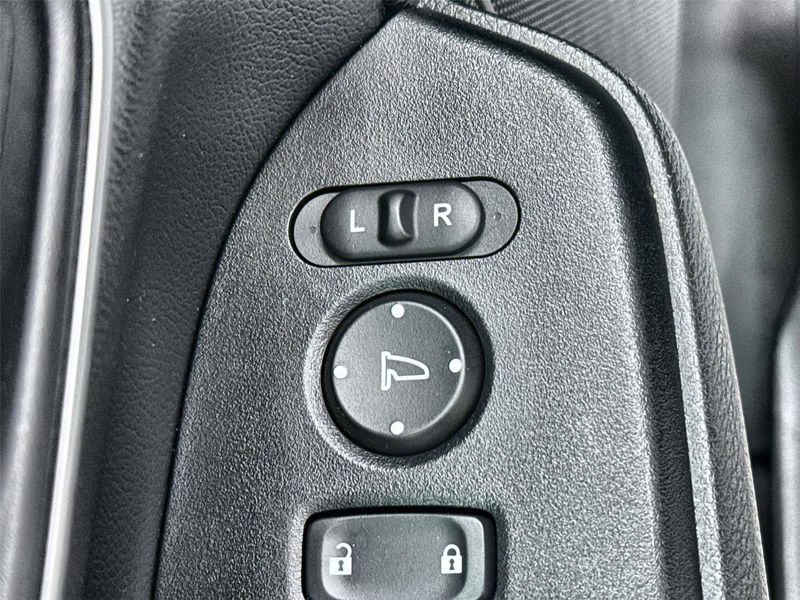 Used 2022 Honda CR-V Touring image 15