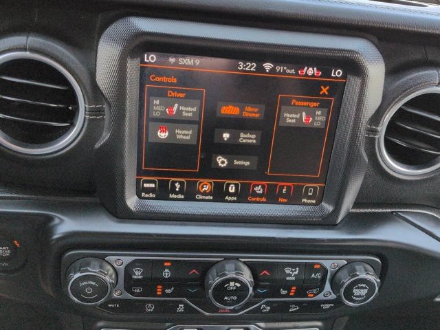 Used 2019 Jeep Wrangler Unlimited Sahara w/ Dual Top Group AWD/4WD image 23