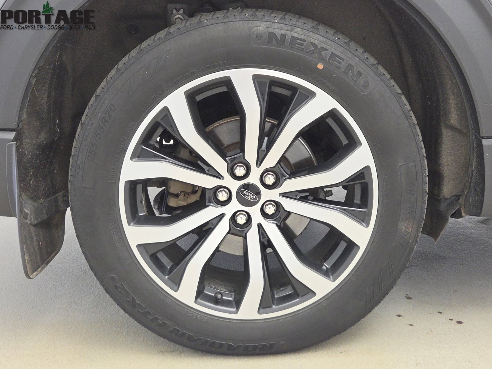 Used 2023 Ford Explorer ST AWD/4WD image 38