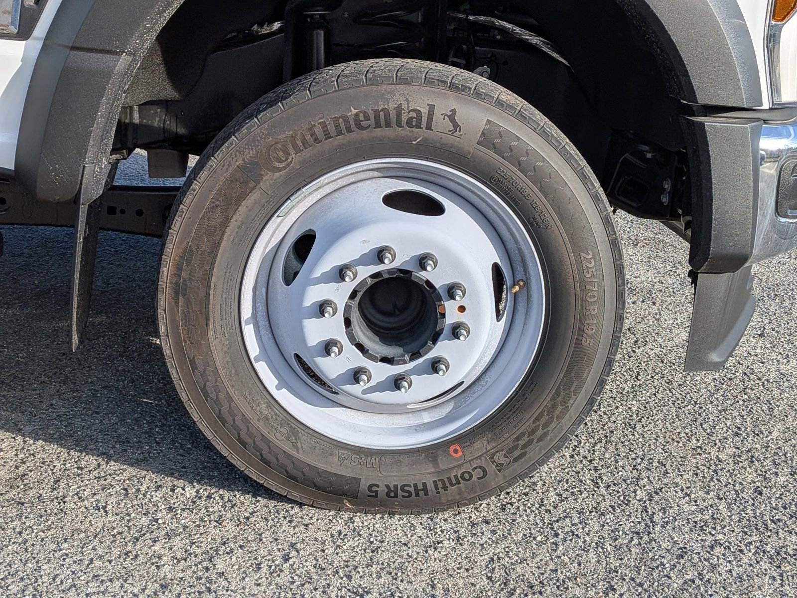 New 2025 Ford F450 XL w/ XL Chrome Package image 12