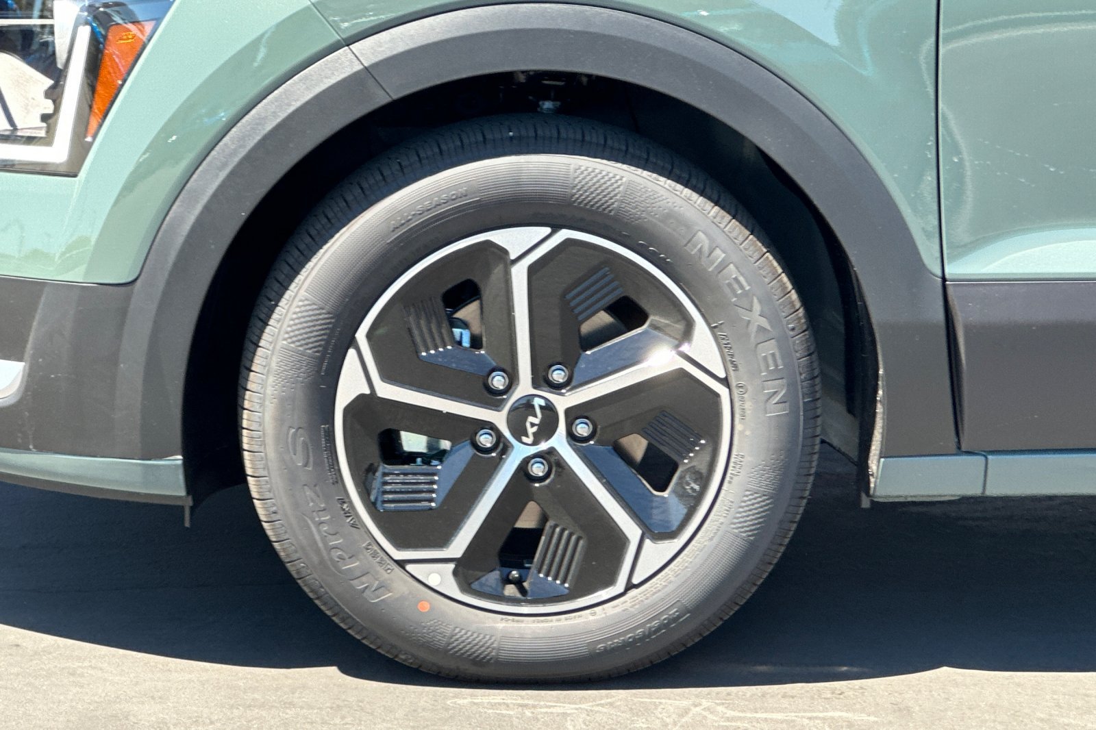 New 2026 Kia Niro EX w/ EX Premium Package FWD image 27