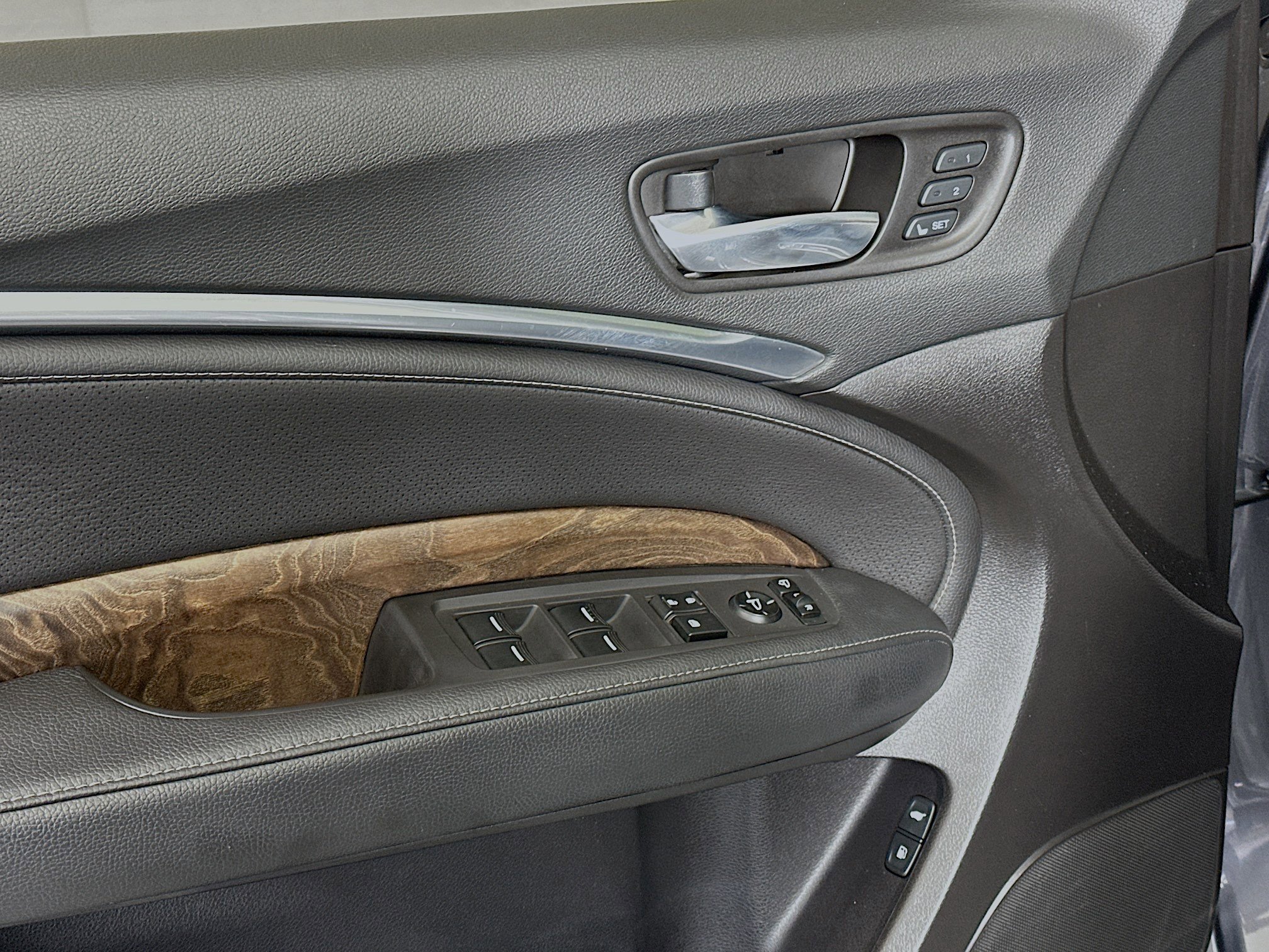 Used 2020 Acura MDX FWD w/ Technology Package image 15