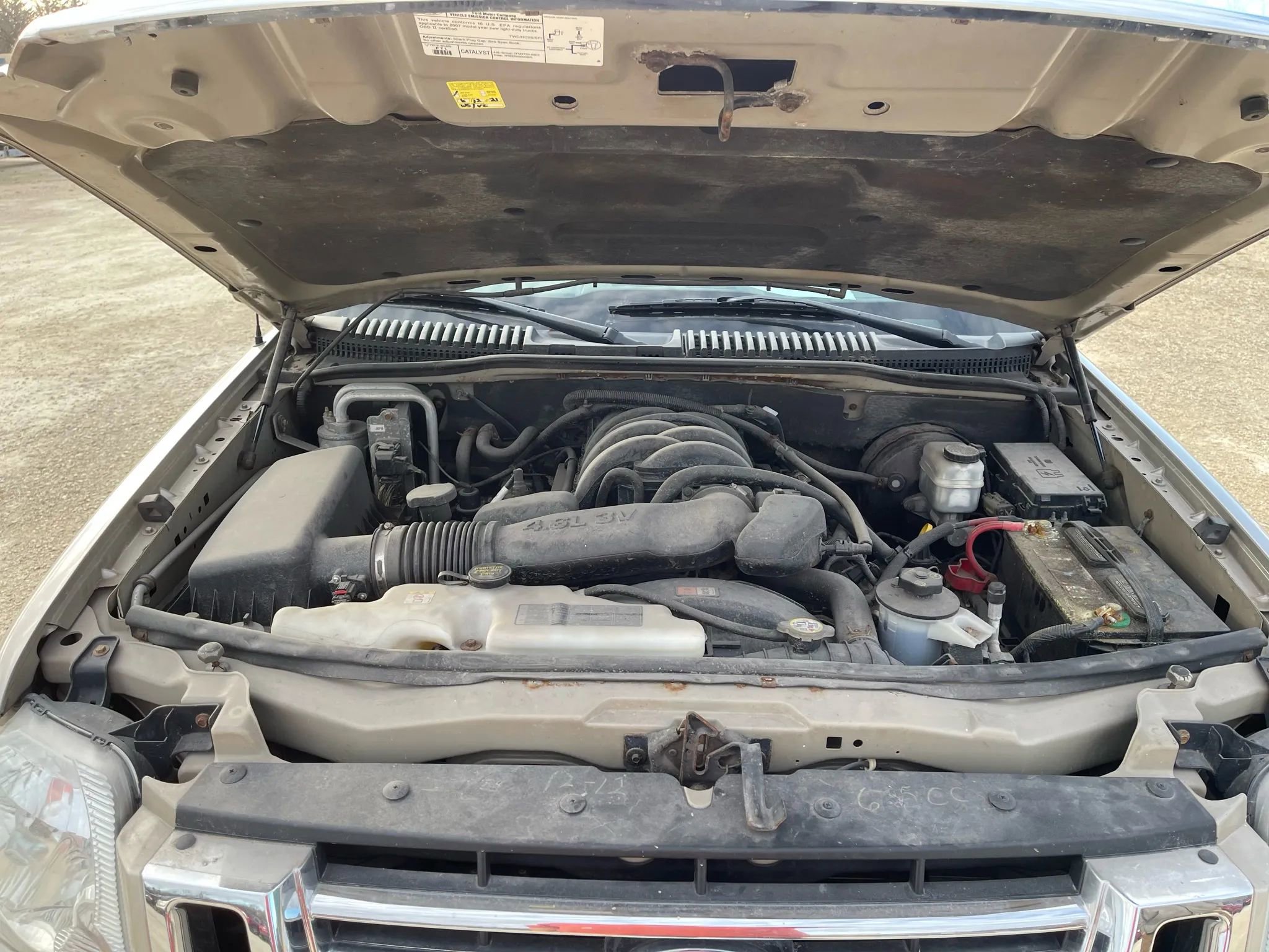 Used 2007 Ford Explorer Sport Trac Limited image 12