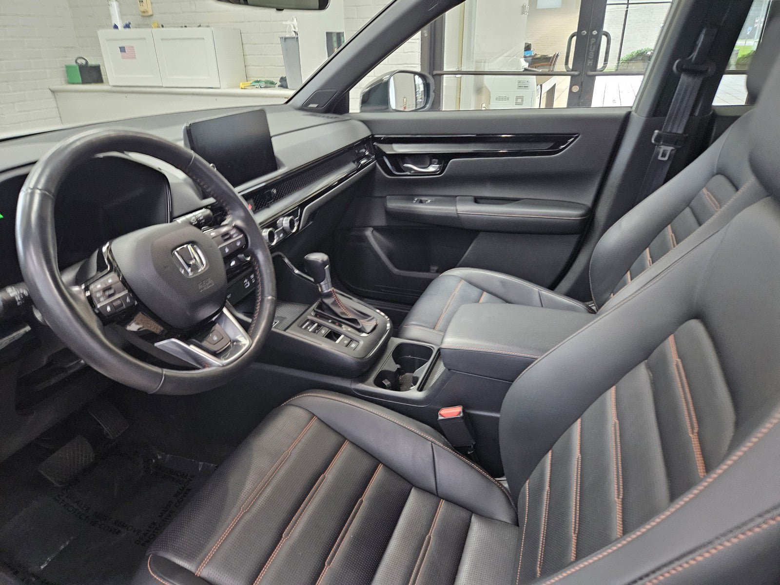 Used 2024 Honda CR-V Sport Touring image 7