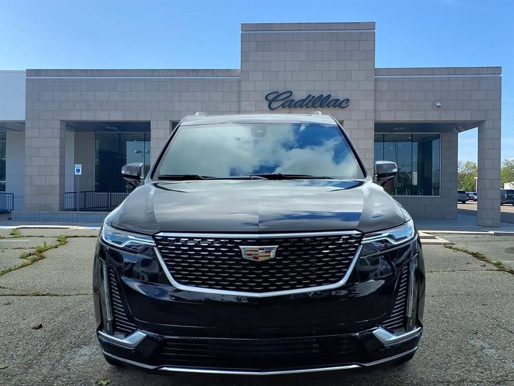 New 2025 Cadillac XT6 Premium Luxury w/ LPO, Floor Liner Package image 2