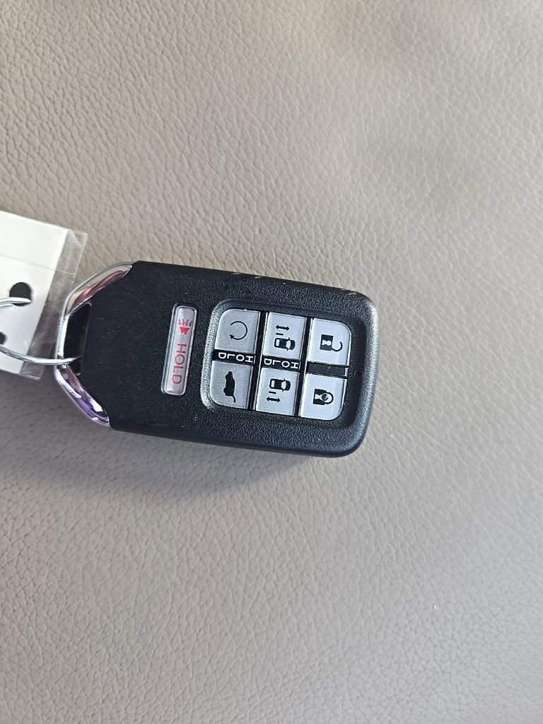 Used 2023 Honda Odyssey Touring image 34