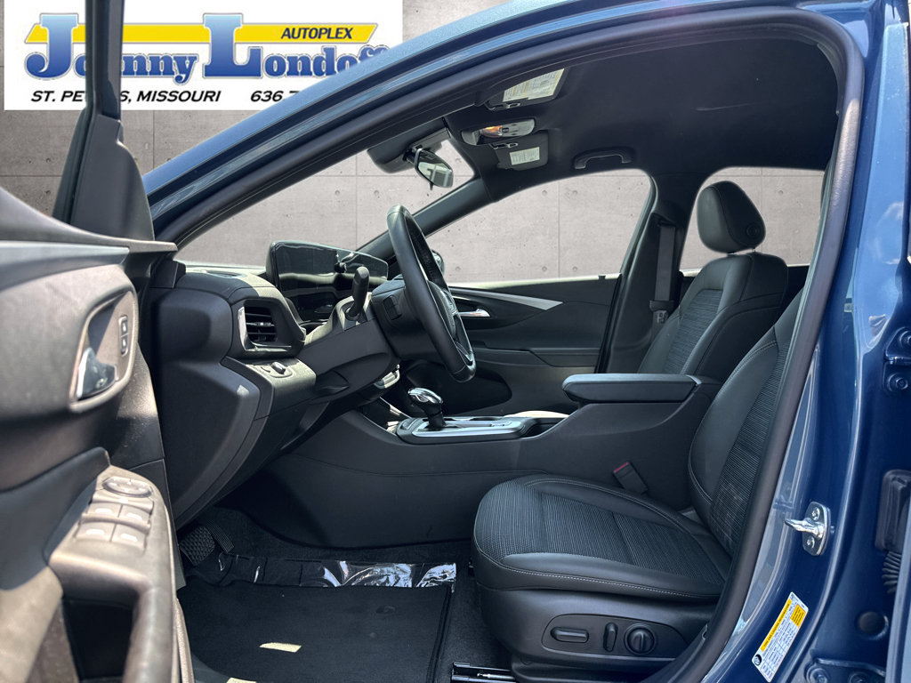 Used 2025 Buick Envista Preferred w/ Convenience I Package FWD image 10