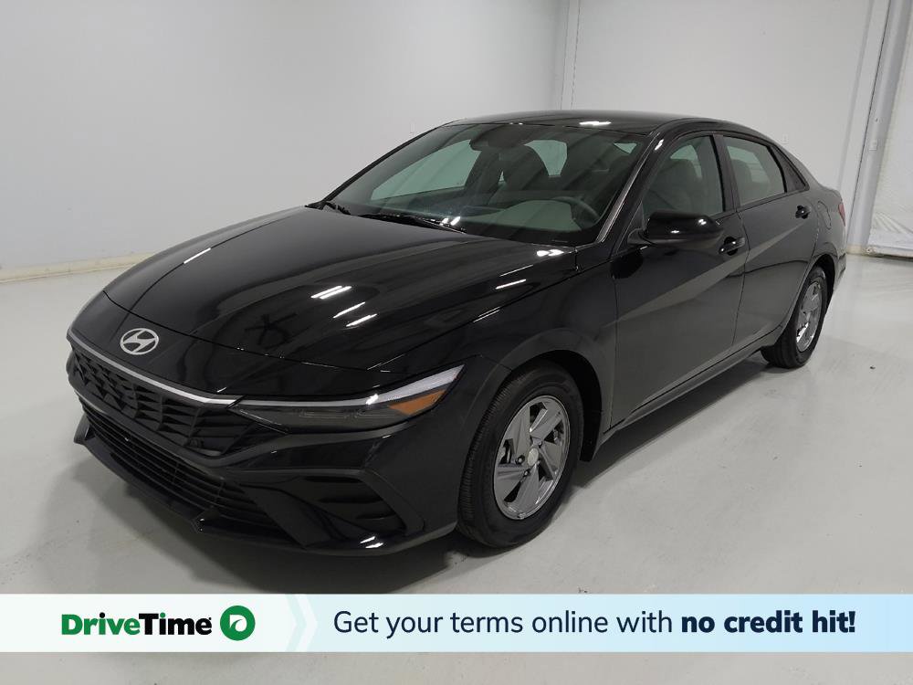 Used 2025 Hyundai Elantra SE