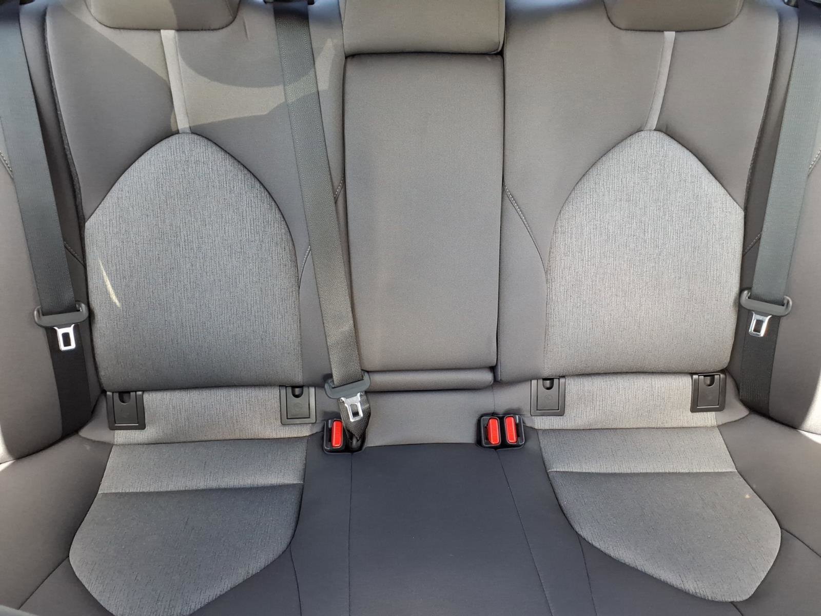 Used 2022 Toyota Camry LE FWD image 23