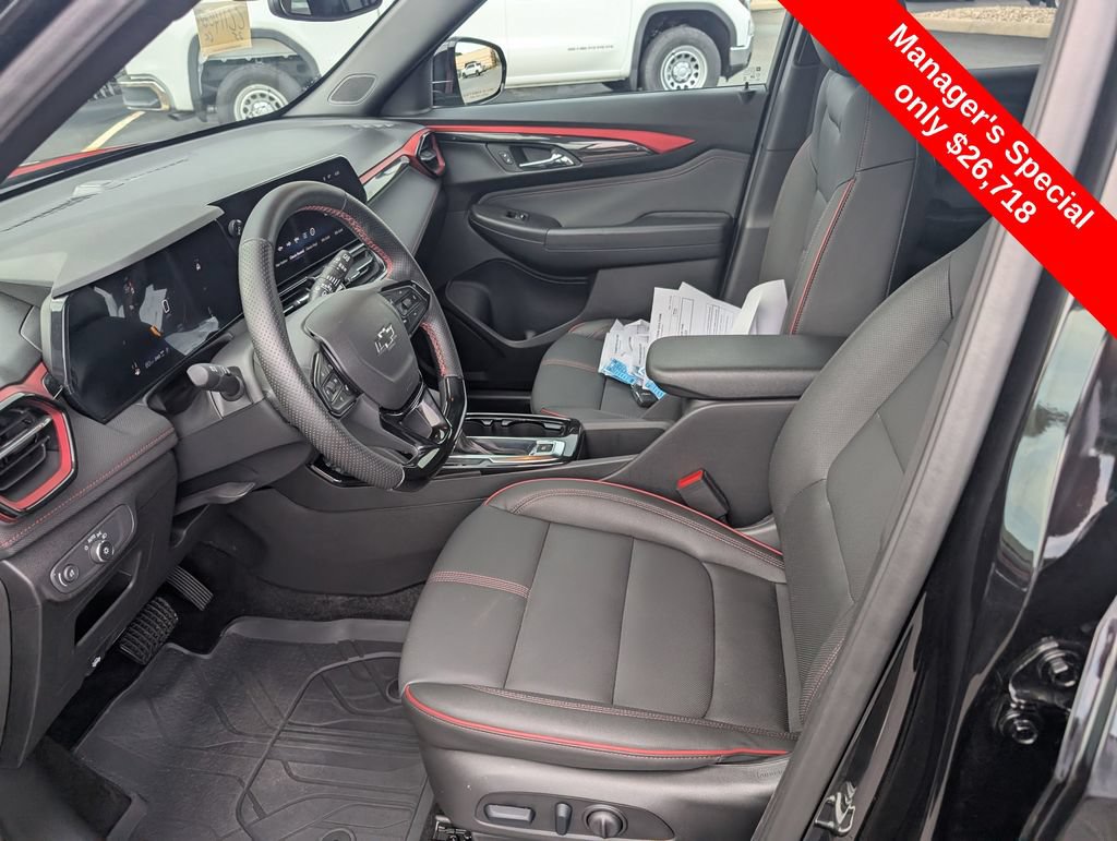 Used 2025 Chevrolet TrailBlazer RS w/ Convenience Package AWD/4WD image 14
