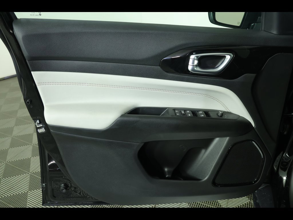 New 2026 Jeep Compass Limited image 20