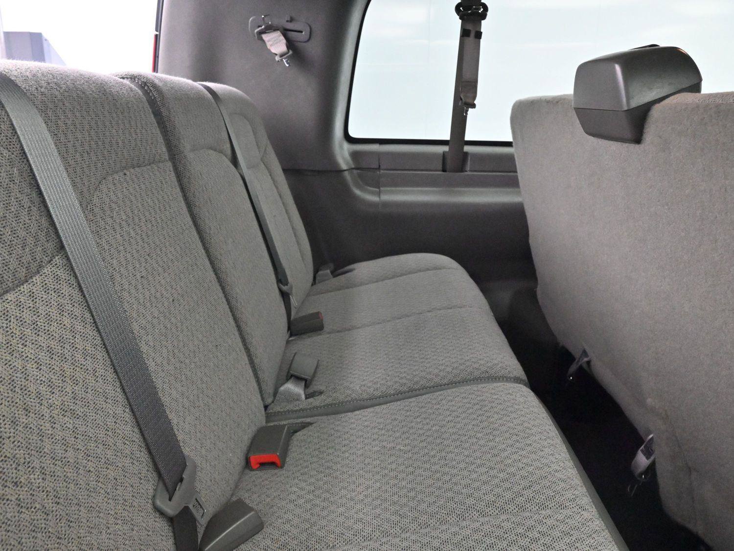 Used 2025 Chevrolet Express 3500 LS image 26