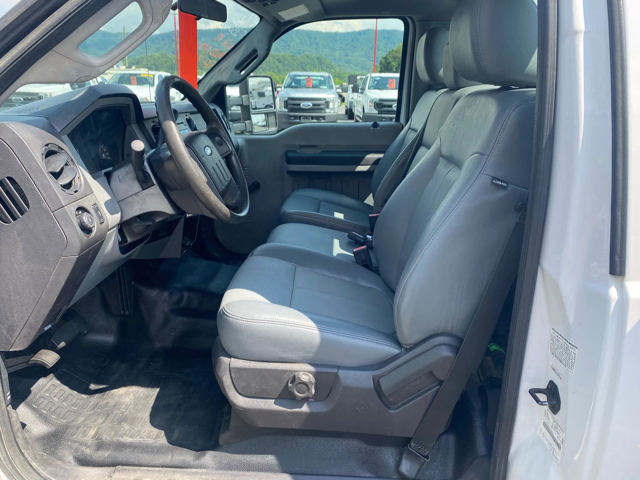 Used 2015 Ford F350 XL RWD image 9