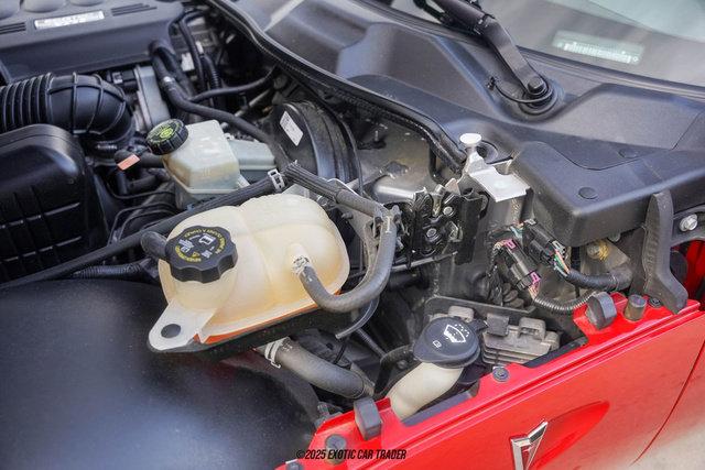 Used 2006 Pontiac Solstice Convertible w/ Premium Package image 24