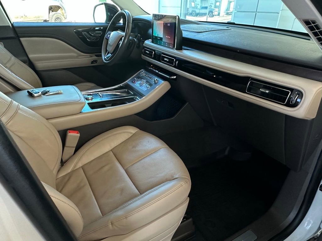 Used 2023 Lincoln Aviator Reserve w/ Elements Package Plus image 18
