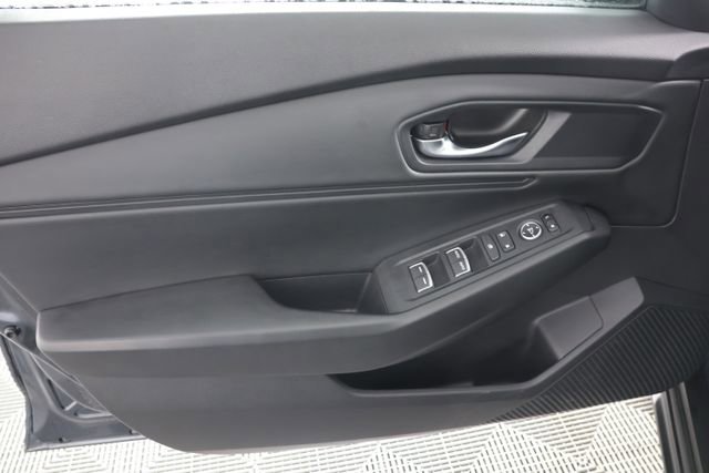 Used 2023 Honda Accord EX image 25