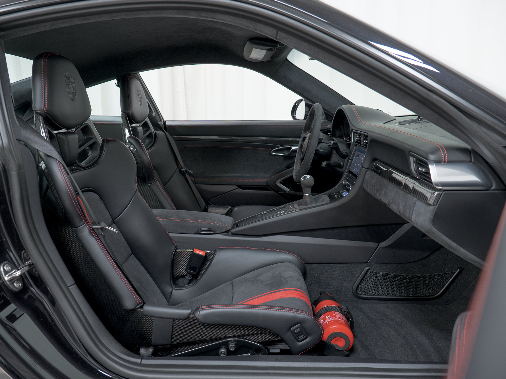 Certified 2018 Porsche 911 GT3 RWD image 36