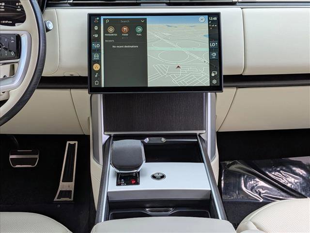 Certified 2024 Land Rover Range Rover Autobiography AWD/4WD image 12