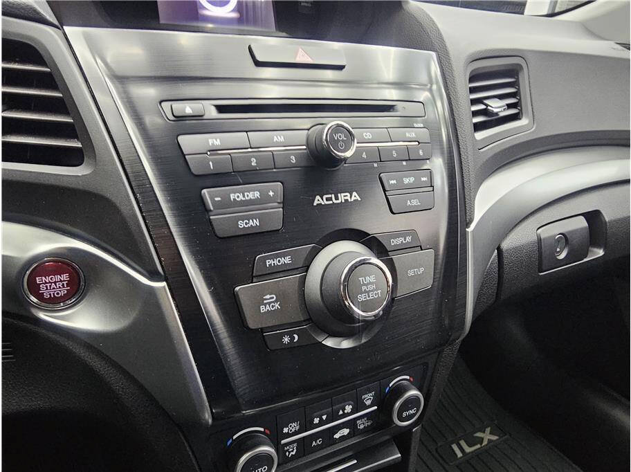 Used 2018 Acura ILX FWD image 20
