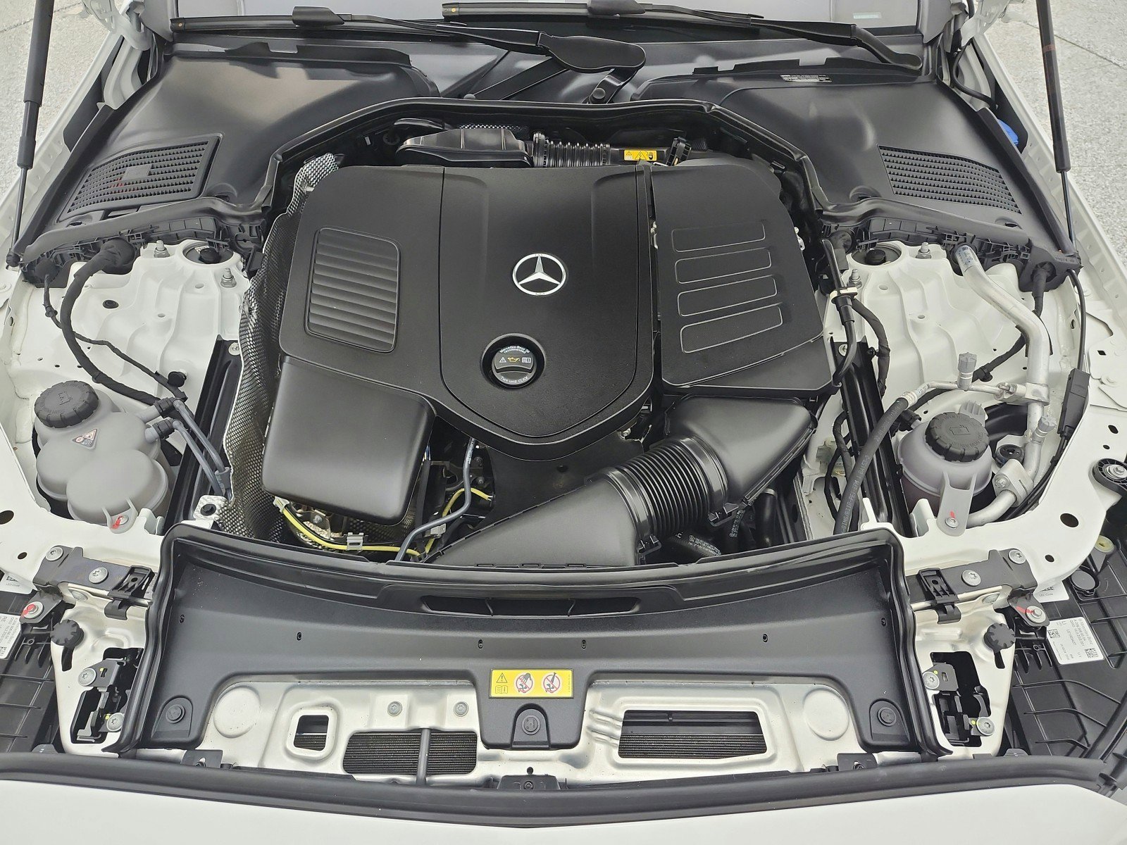 Used 2024 Mercedes-Benz C 300 Sedan image 17