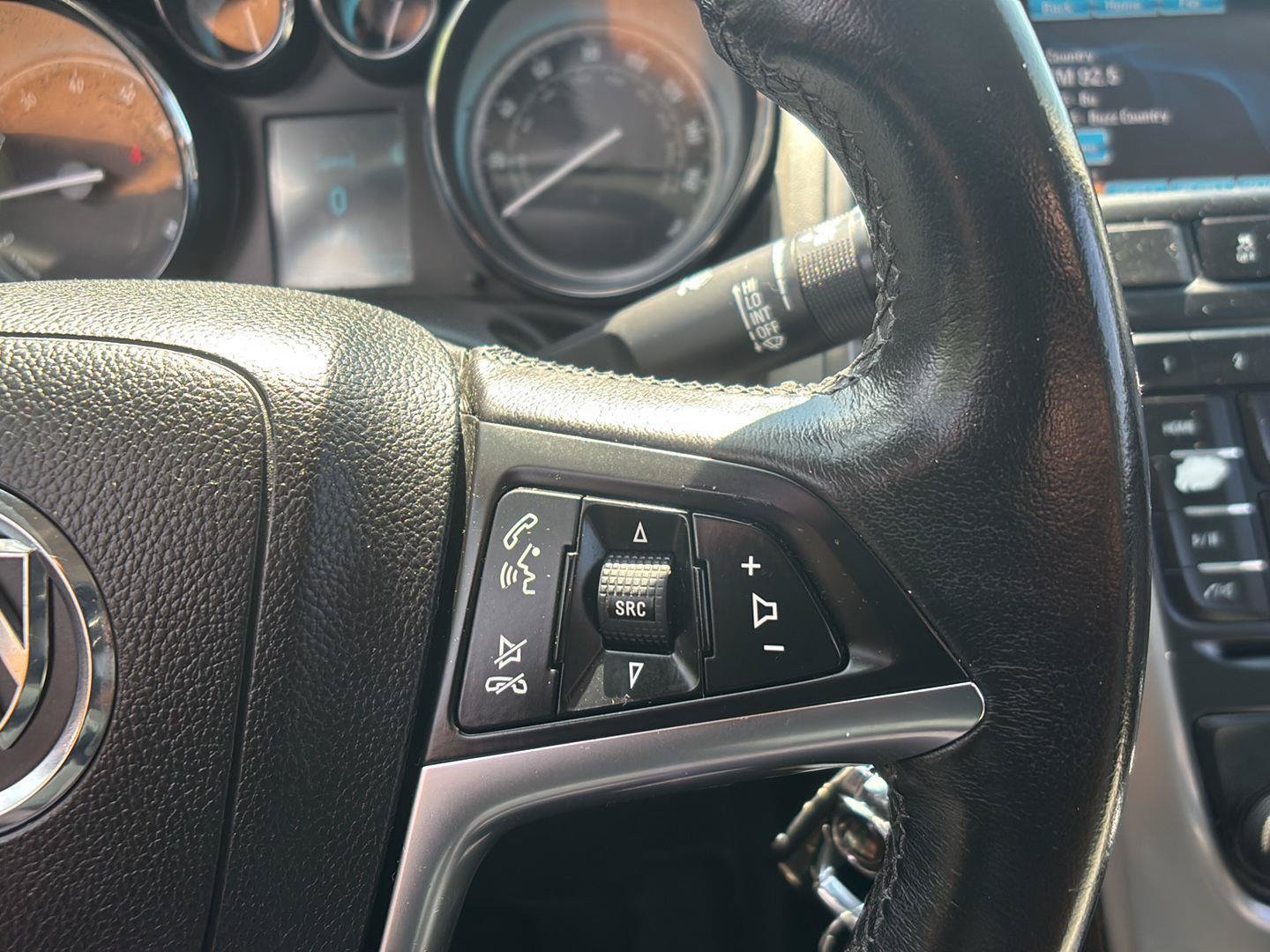 Used 2013 Buick Verano Convenience FWD image 30