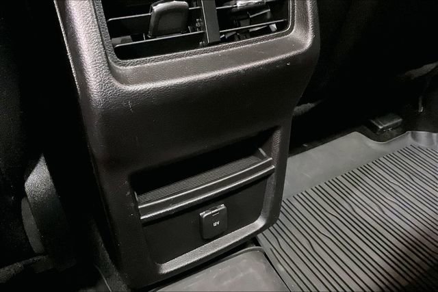 Used 2018 Ford Edge SEL w/ Canadian Touring Package image 27