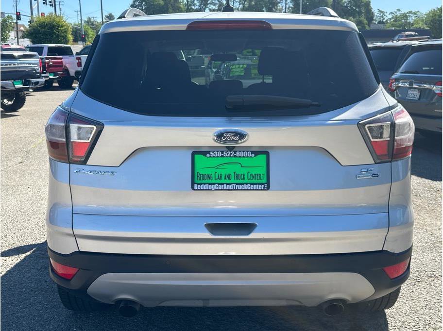 Used 2017 Ford Escape SE w/ Equipment Group 201A AWD/4WD image 6