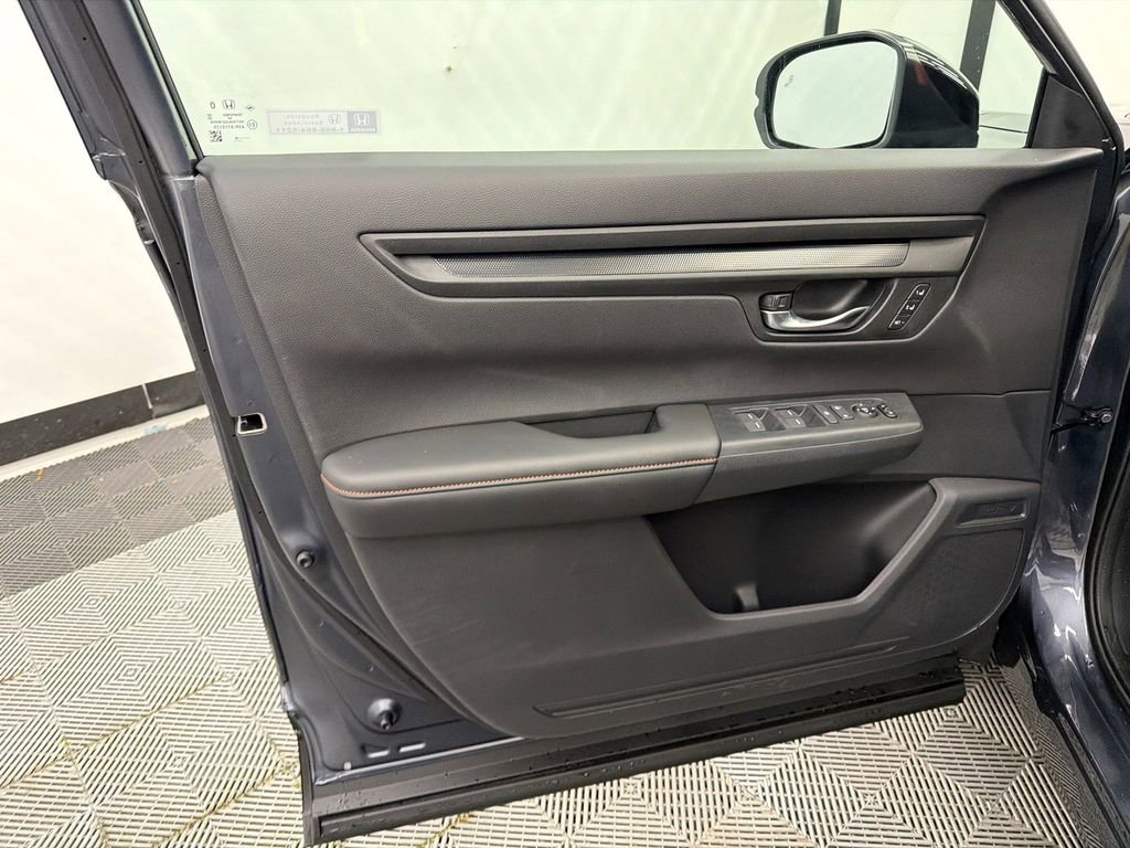 Used 2026 Honda CR-V Sport-L image 11