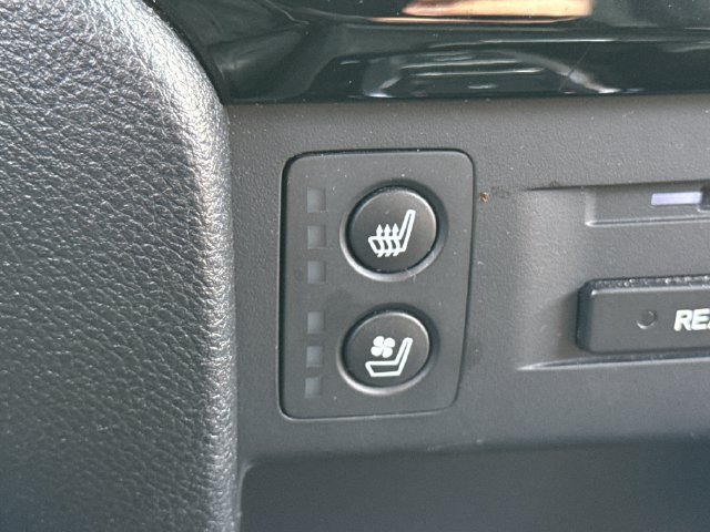 Used 2016 Honda Pilot Elite image 34