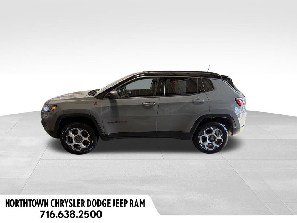 Certified 2022 Jeep Compass Trailhawk AWD/4WD image 2