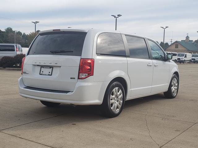 Used 2018 Dodge Grand Caravan SE w/ UConnect Hands-Free Group FWD image 5
