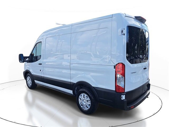 Used 2021 Ford Transit 150 Medium Roof image 4