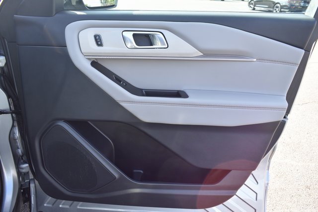 Used 2025 Ford Explorer Active w/ Active Comfort Package image 48