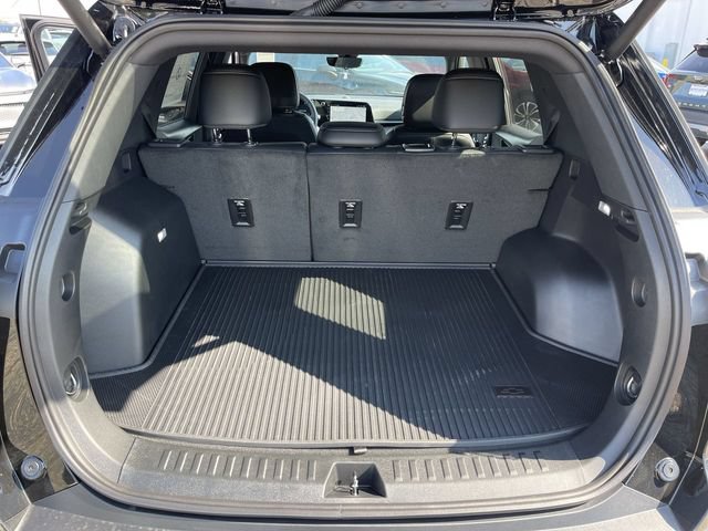 New 2027 Chevrolet Equinox LT w/ Convenience Package II FWD image 23
