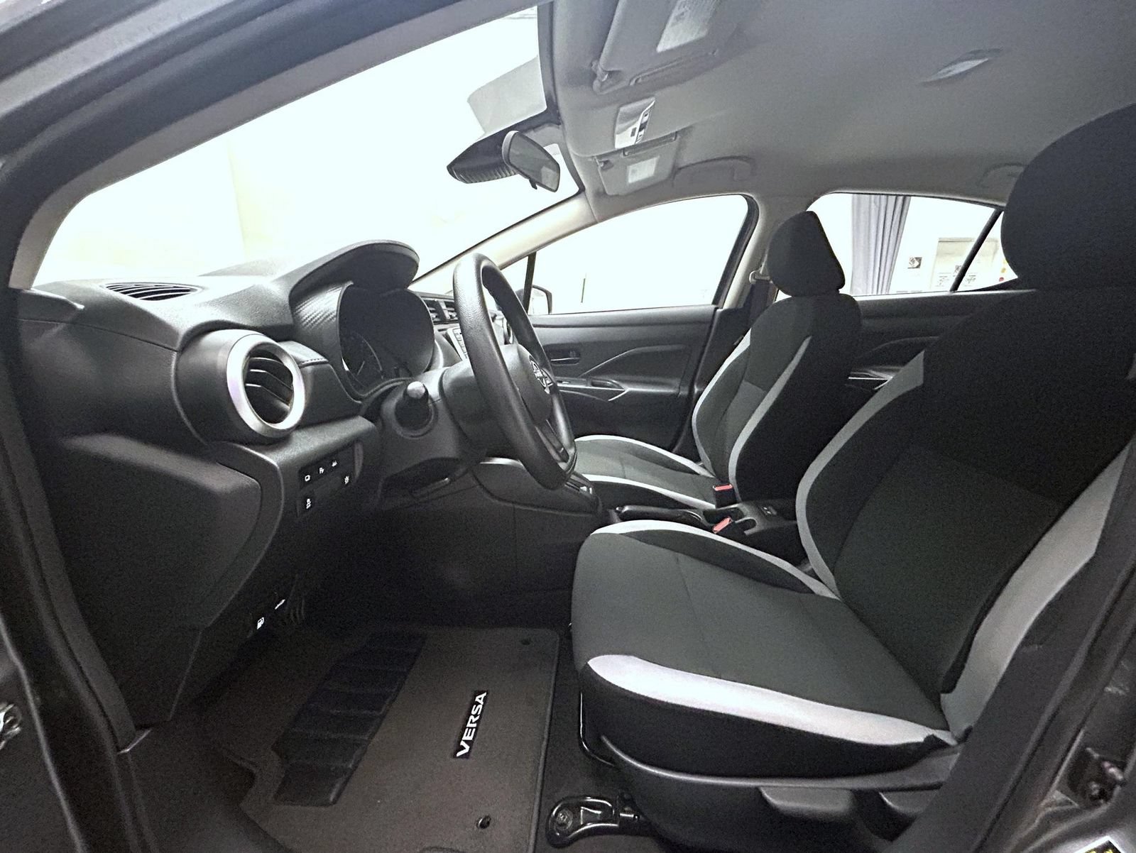 Used 2025 Nissan Versa S w/ Trunk Package FWD image 10